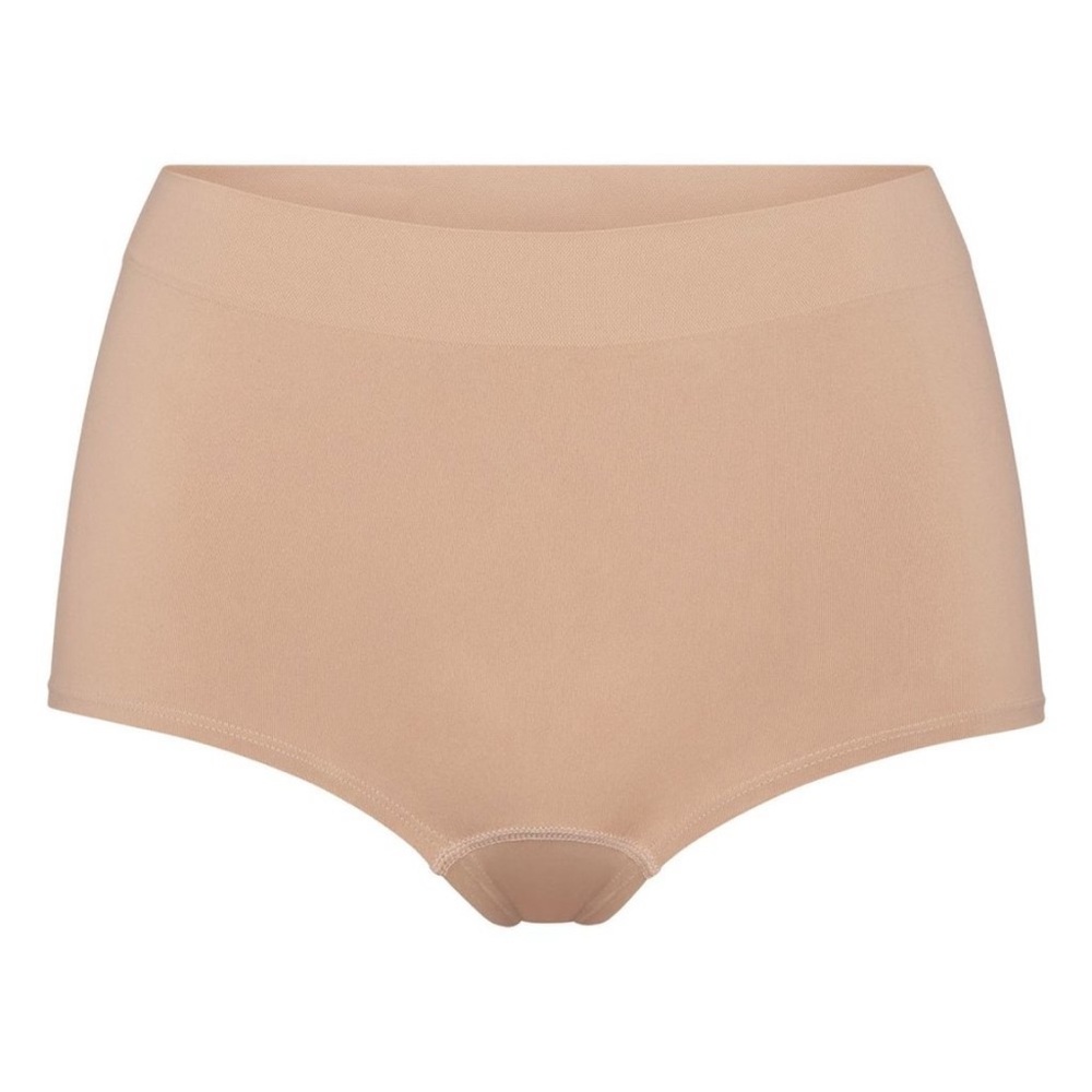 SKIMS soft seamless boy short in clay